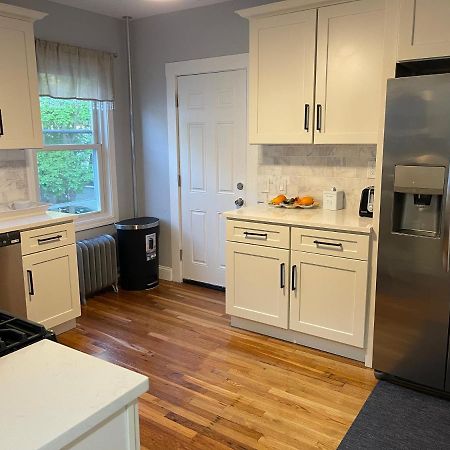 Boston Luxury Condo Style Rooms Экстерьер фото